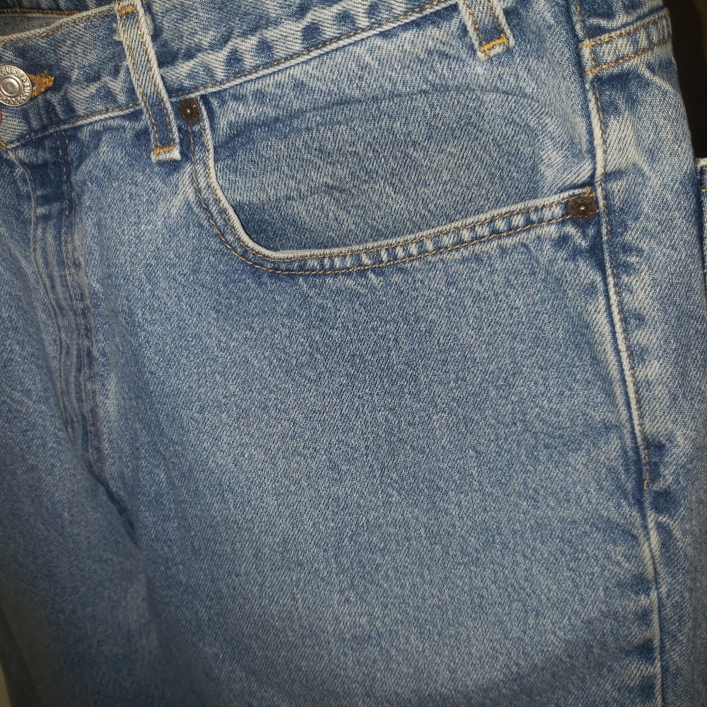 Levi's - Picture 4 of 5
